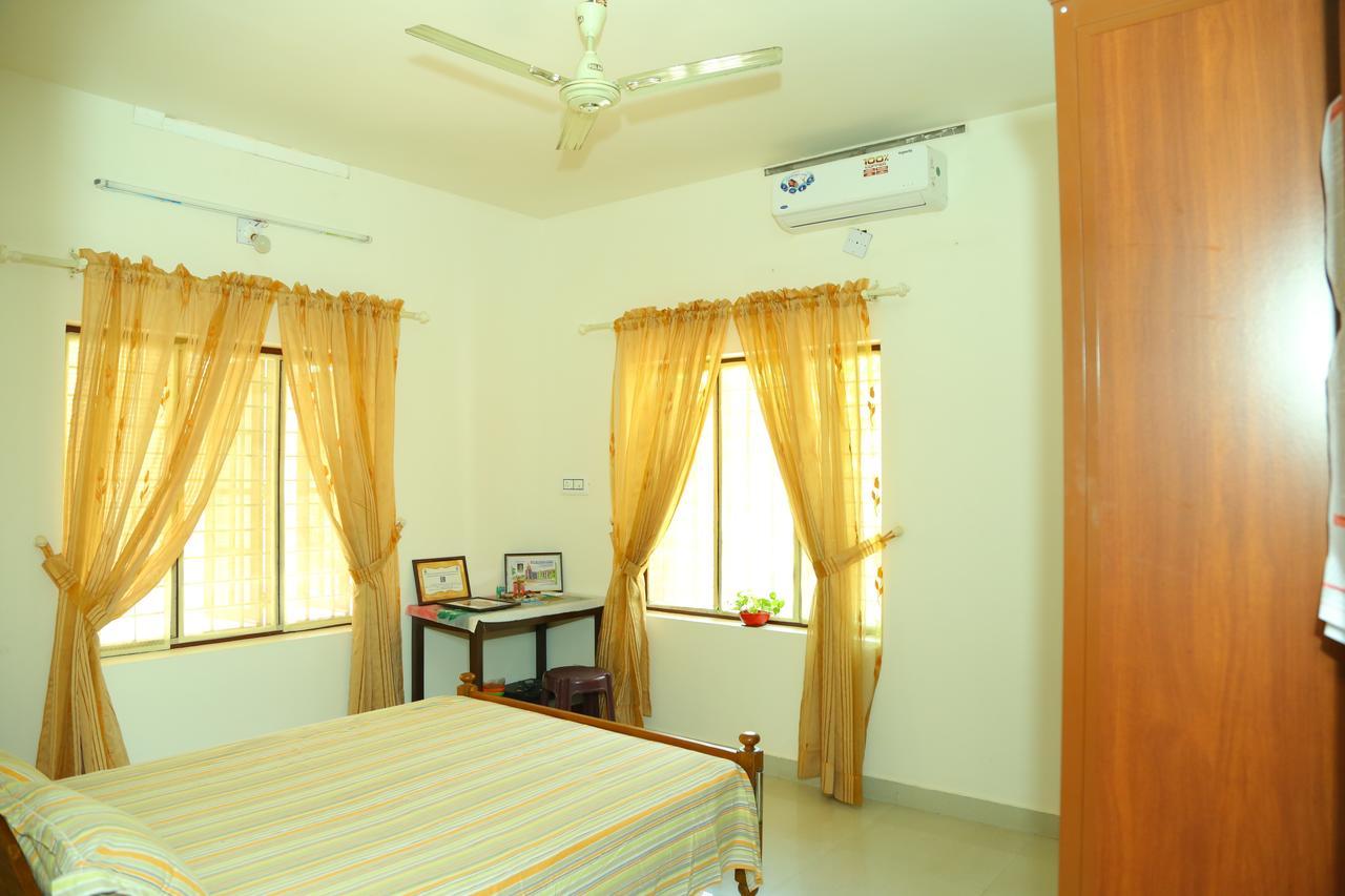 Manavalan House Alwaye Bagian luar foto