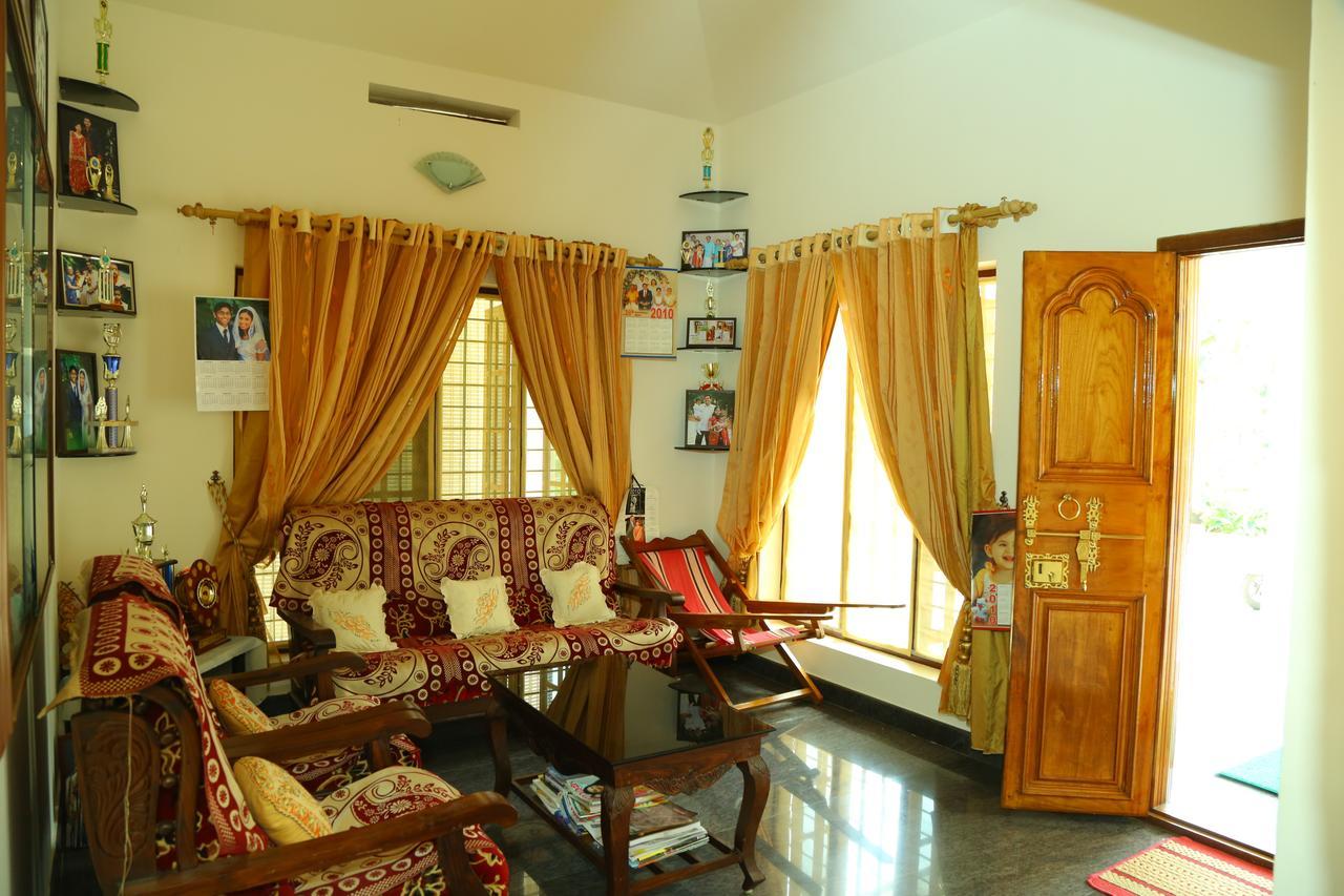 Manavalan House Alwaye Bagian luar foto